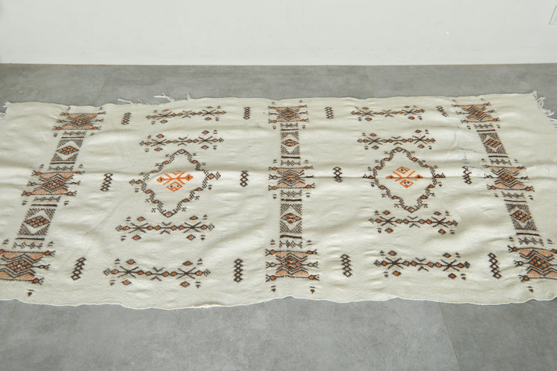 White & geometric Moroccan flatweave rug - 3.5 ft x 7.1 ft