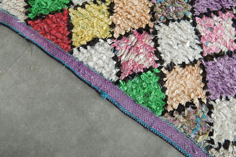 Boucherouite Moroccan rug with geometric diamond design - 3.6 ft x 6.8 ft