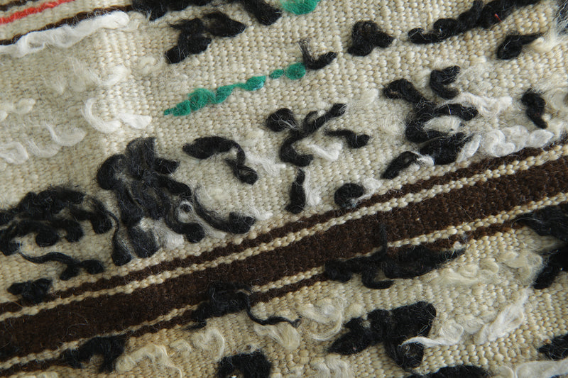 Flatwoven Moroccan tribal rug - Handwoven style - 4 ft x 8.9 ft