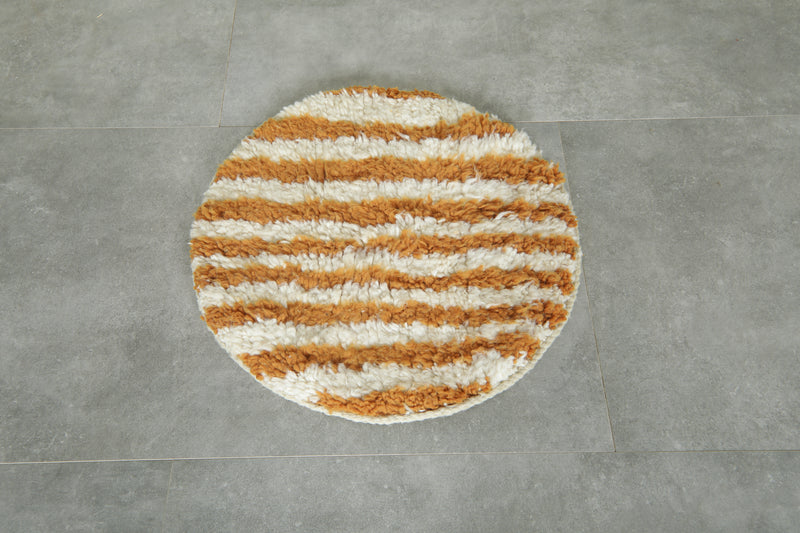 Small round Moroccan rug - White & orange striped - 2 FT