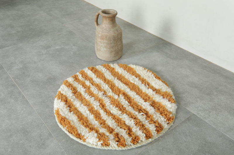 Small round Moroccan rug - White & orange striped - 2 FT