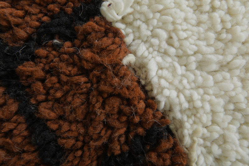 Moroccan wool rug - Handwoven striped decor - 6 ft x 10.4 ft