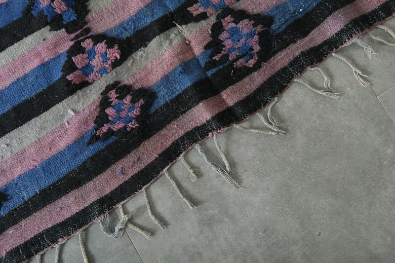 Geometric Moroccan flatwoven rug - 4.7 ft x 7.1 ft