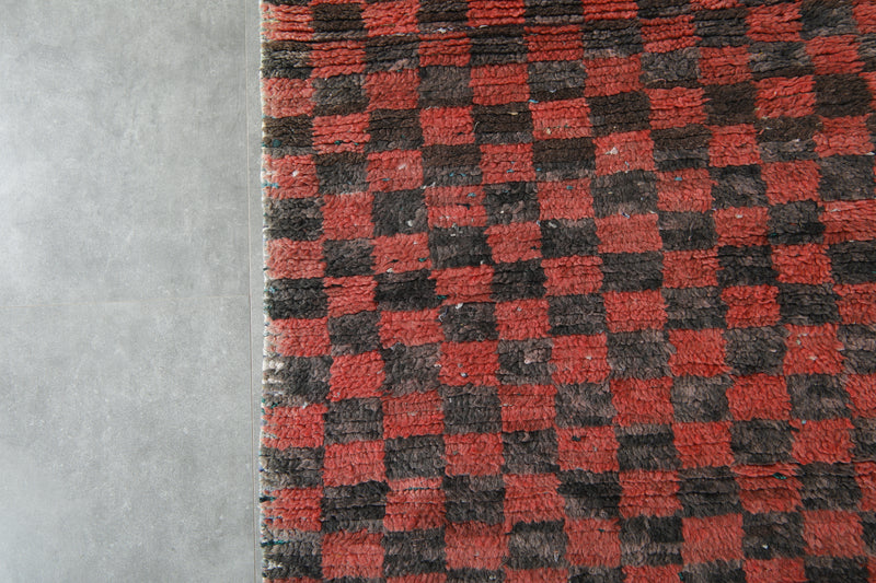Runner Moroccan rug with checkered design - 3.2 ft x 9 ft