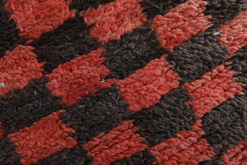 Runner Moroccan rug with checkered design - 3.2 ft x 9 ft