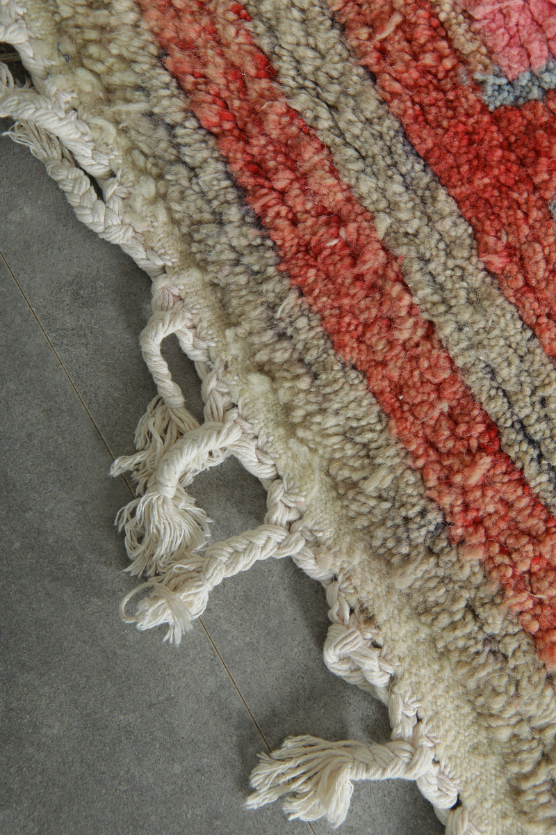 Runner Moroccan rug - Handmade wool rug - 2.3 ft x 9 ft