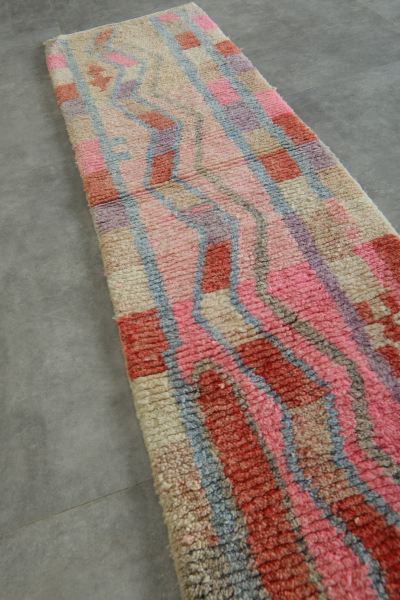 Runner Moroccan rug - Handmade wool rug - 2.3 ft x 9 ft