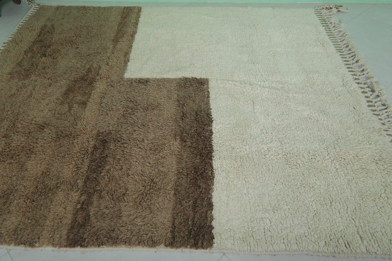 Beni ourain Moroccan rug - 7.2 x 8.2 ft | Handwoven two-tone elegance