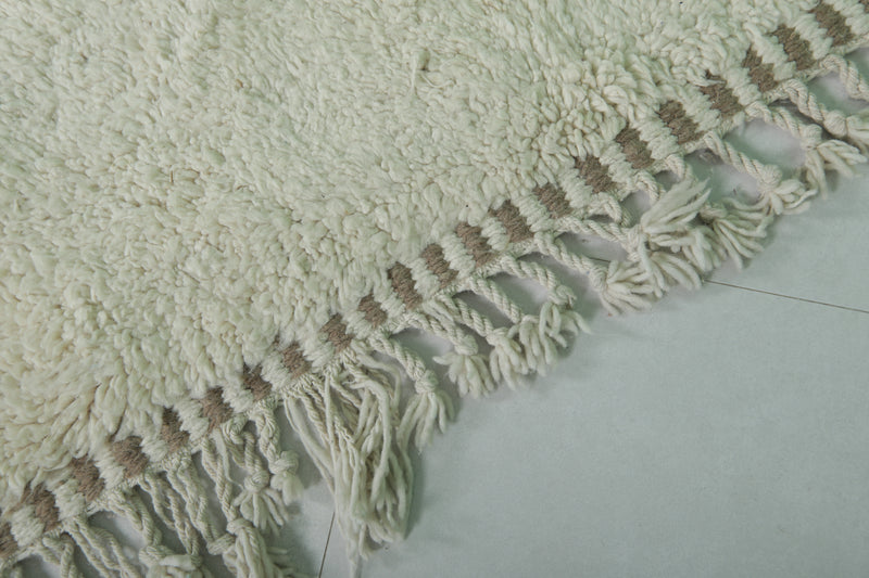 Beni ourain Moroccan rug - 7.2 x 8.2 ft | Handwoven two-tone elegance