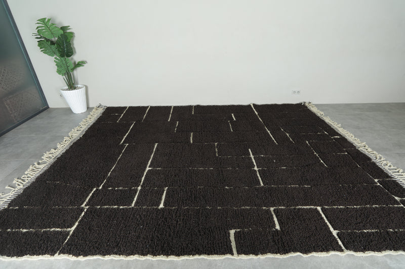 Custom Moroccan rug – Dark brown wool with white geometric lines