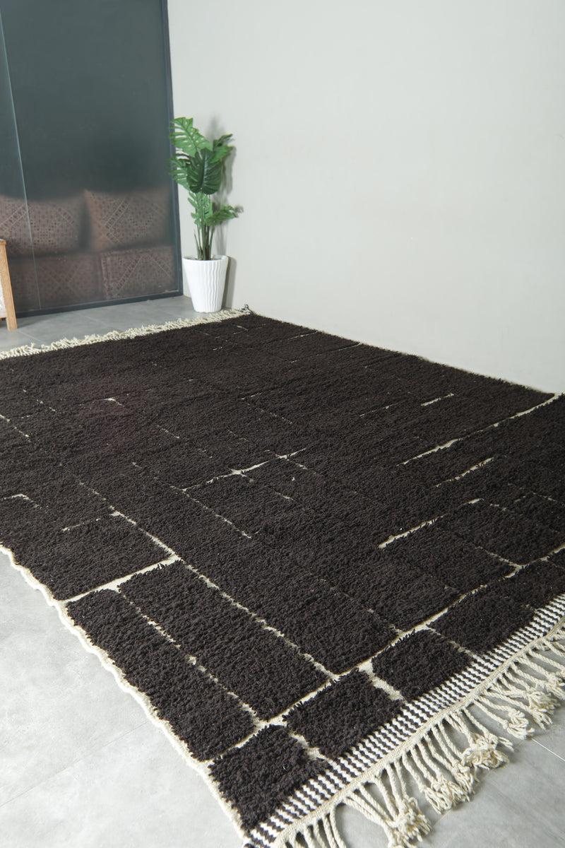 Custom Moroccan rug – Dark brown wool with white geometric lines