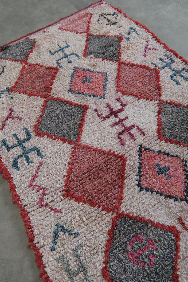 Tribal Moroccan Boucherouite Rug – 3.8 x 5.8 Feet Handwoven Diamond Motif Carpet - Boucherouite Rugs