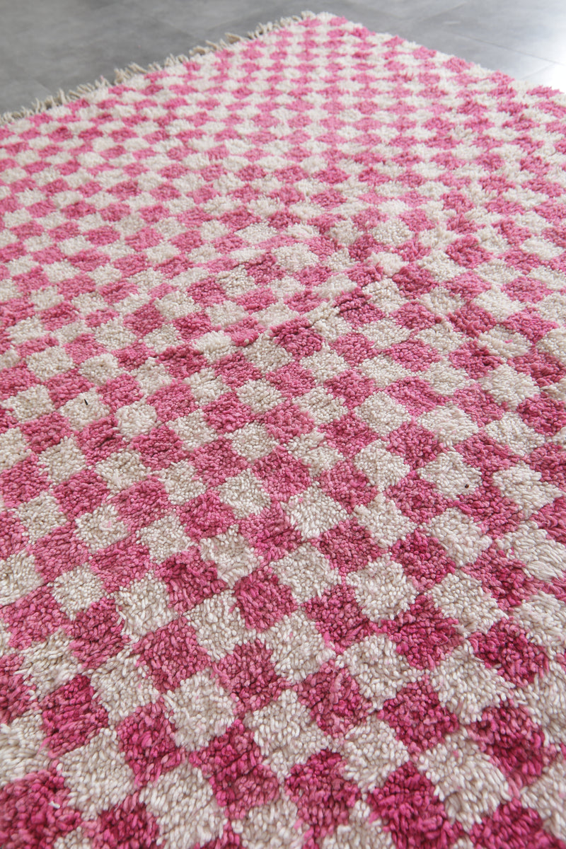 Moroccan wool rug 6.1 feet x 8.9 feet - 