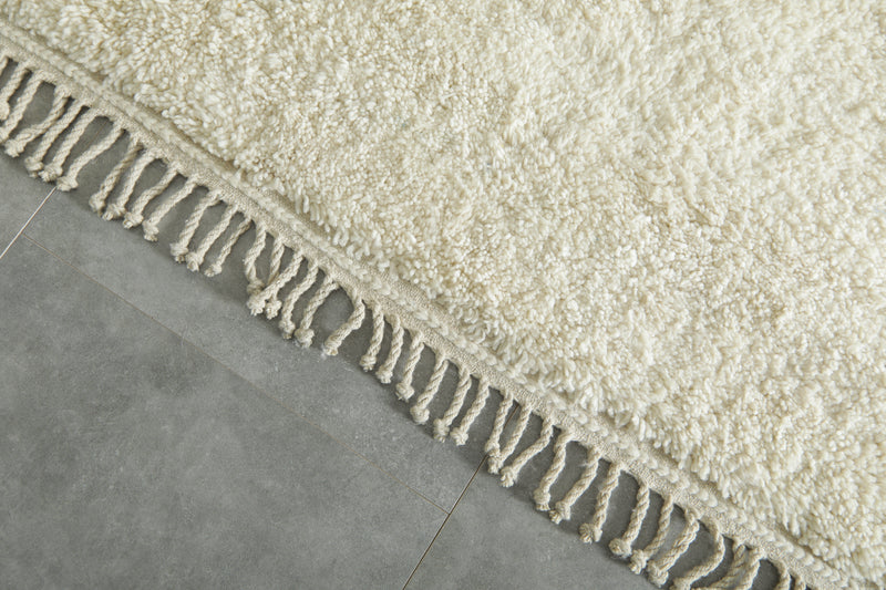 Custom handmade Moroccan shaggy rug with 3 matching pillows