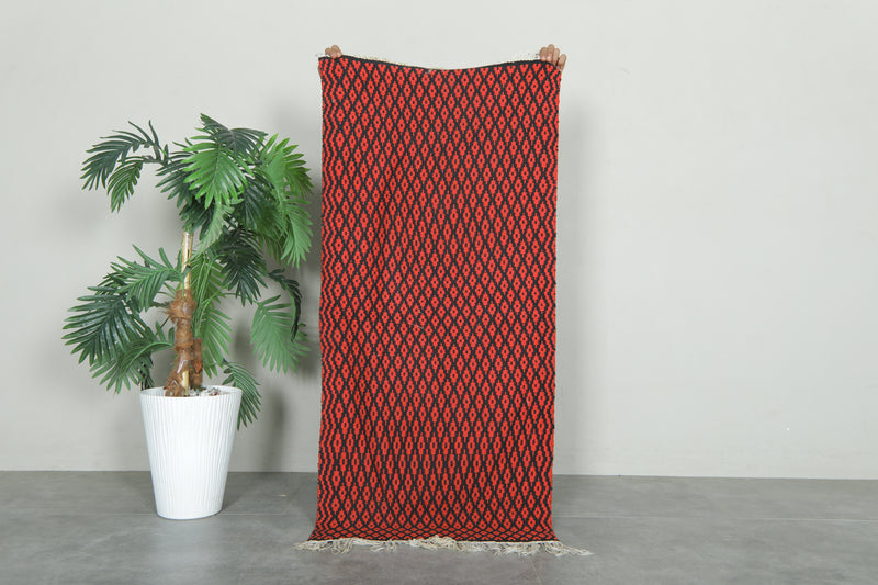 Moroccan kilim flatweave rug – Red & black diamond pattern - 1.9 ft x 4.1 ft