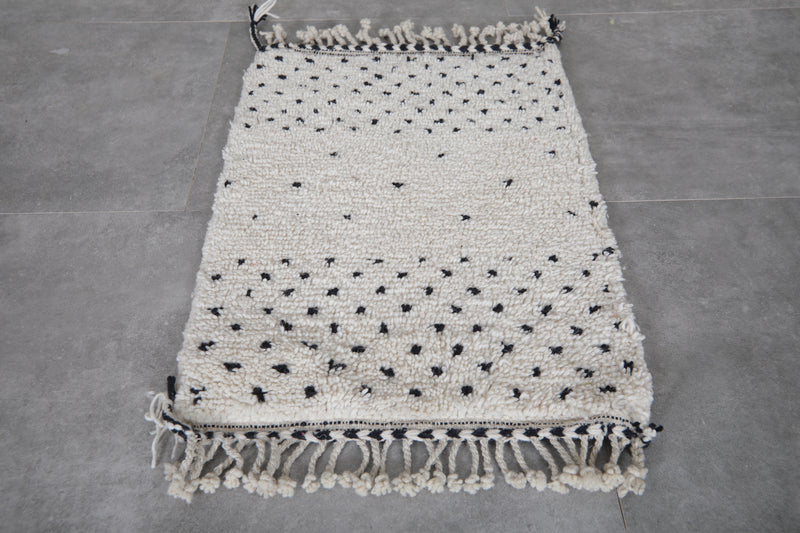 Tribal Moroccan rug - 2 x 2.9 Feet | Handmade berber carpet