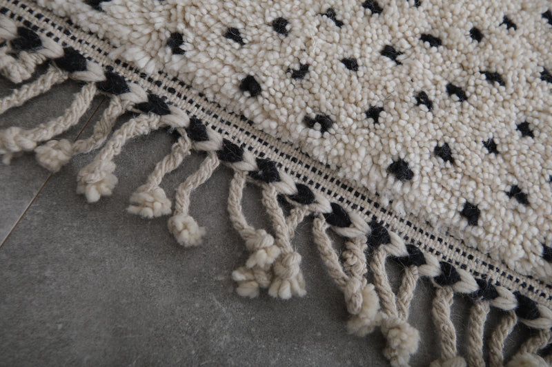 Tribal Moroccan rug - 2 x 2.9 Feet | Handmade berber carpet