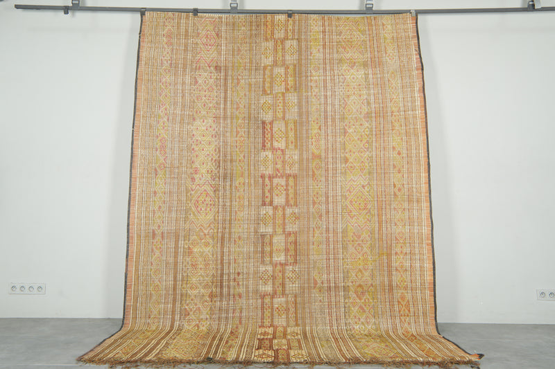 Tuareg Mat 7.6 ft x 10.6 ft