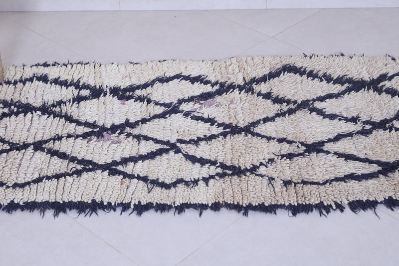 Moroccan Berber Rug – 2.5 x 8.1 Feet – Minimalist Black and White Diamond Design - Boucherouite Rugs