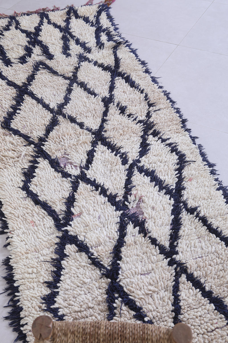 Moroccan Berber Rug – 2.5 x 8.1 Feet – Minimalist Black and White Diamond Design - Boucherouite Rugs