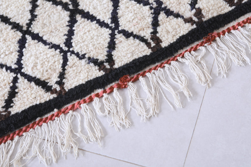 Moroccan Berber Rug - 2.9 x 5.5 ft Handwoven Diamond Pattern - Boucherouite Rugs