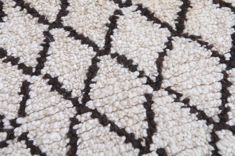 Moroccan Berber Rug - 2.9 x 5.5 ft Handwoven Diamond Pattern - Boucherouite Rugs