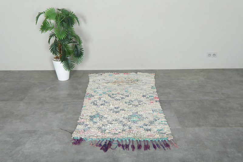 White Moroccan rug - 2.9 ft x 5.5 ft - Handwoven wool rug
