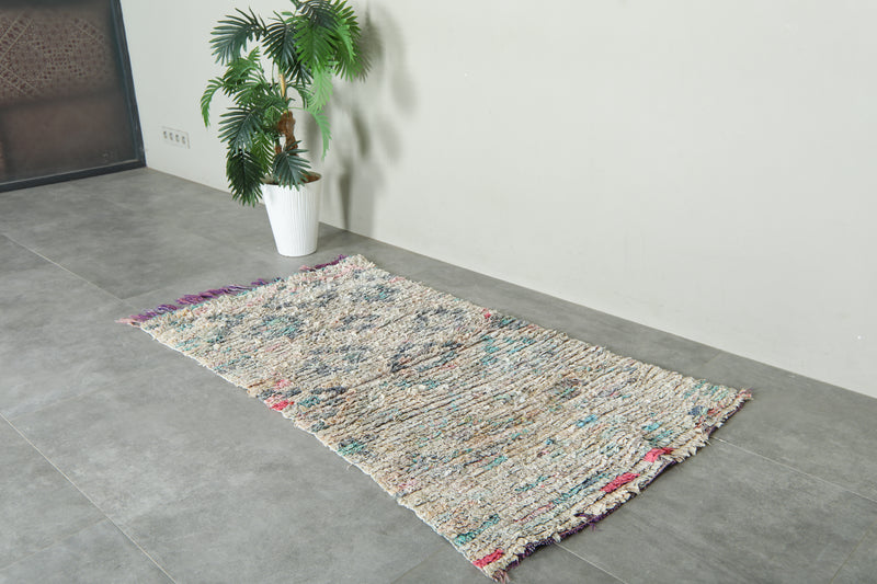 White Moroccan rug - 2.9 ft x 5.5 ft - Handwoven wool rug