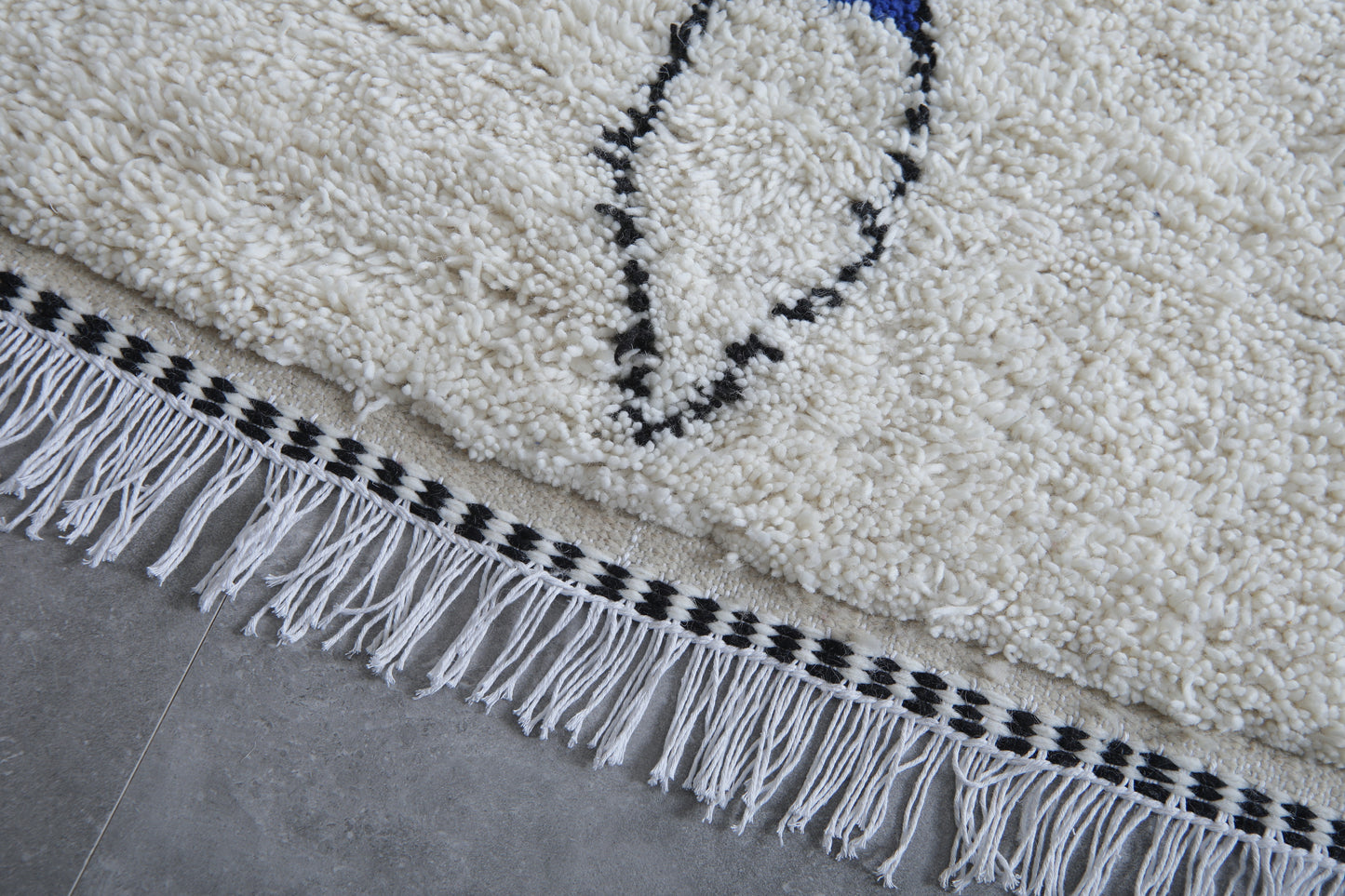 Azilal Berber rug - Moroccan Beni ourain rug - Wool rug