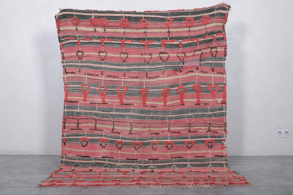 Moroccan rug 4.5 X 6 Feet - Handwoven Kilim