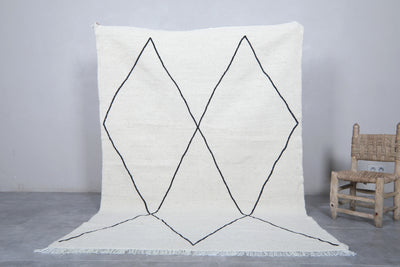 Moroccan Rug - Geometric Diamond Pattern 4.6 x 6.8 ft | Handwoven Wool - Flat woven rugs