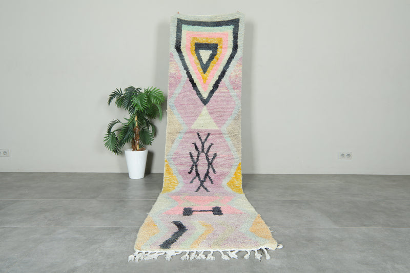 Handwoven Moroccan runner rug - Geometric azilal design - 2.4 ft x 9.8 ft