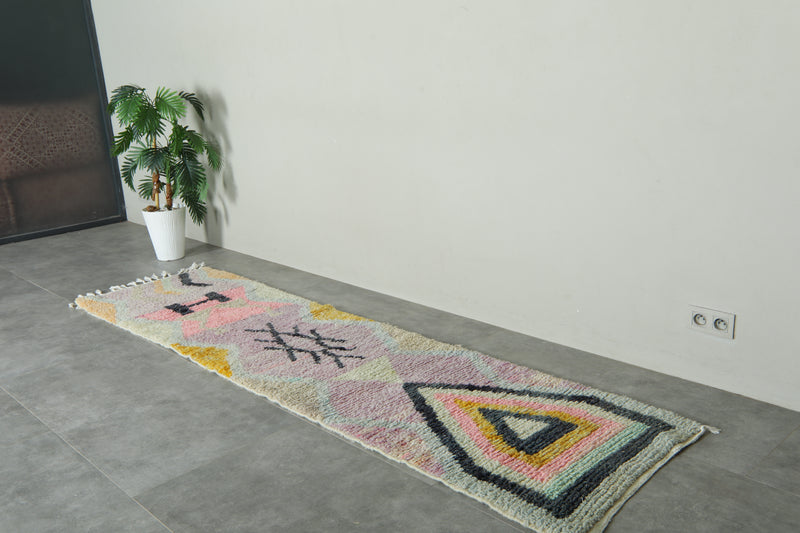 Handwoven Moroccan runner rug - Geometric azilal design - 2.4 ft x 9.8 ft