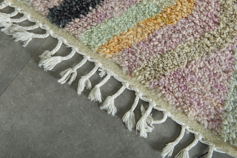 Handwoven Moroccan runner rug - Geometric azilal design - 2.4 ft x 9.8 ft