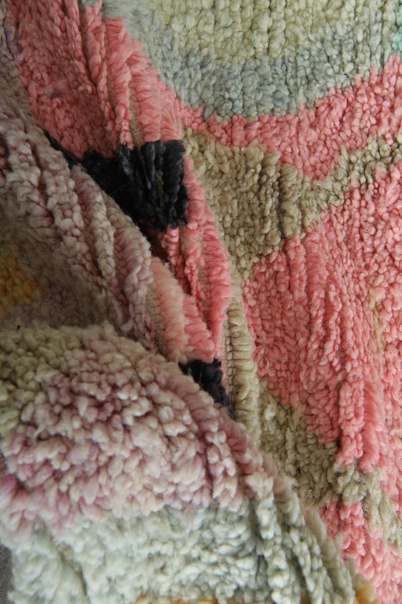 Handwoven Moroccan runner rug - Geometric azilal design - 2.4 ft x 9.8 ft