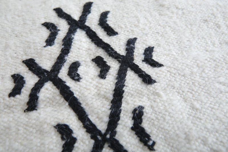 Moroccan Rug - Minimalist Black Symbols 4.8 x 6.9 ft | Handwoven Wool