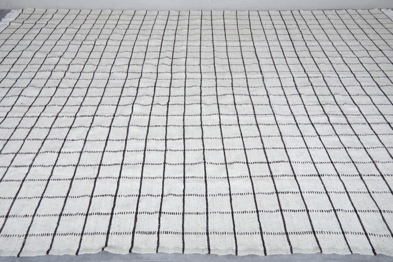 Moroccan Rug - Large White Grid Pattern 9.3 x 12 ft | Handwoven Berber Carpet - Flat woven rugs
