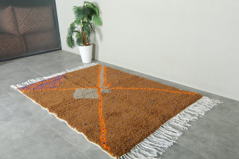 Brown handmade Moroccan berber rug - 4.5 ft x 6.2 ft