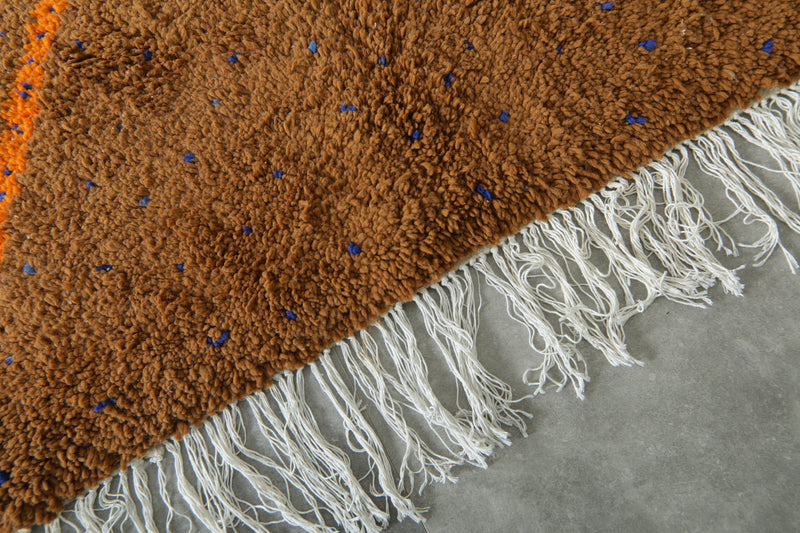 Brown handmade Moroccan berber rug - 4.5 ft x 6.2 ft