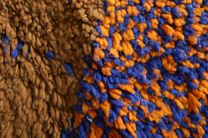 Brown handmade Moroccan berber rug - 4.5 ft x 6.2 ft