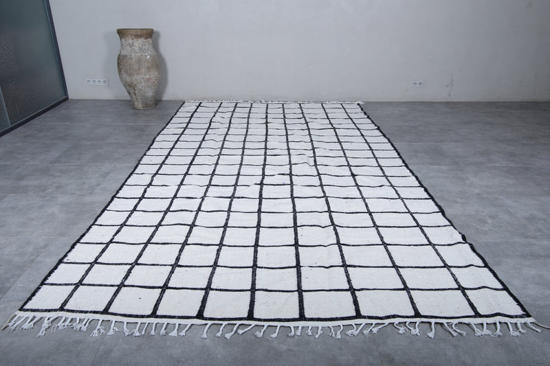 Moroccan Grid Pattern Rug - 7.8 X 13.5 Feet | Contemporary Design