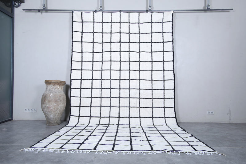 Moroccan Grid Pattern Rug - 7.8 X 13.5 Feet | Contemporary Design