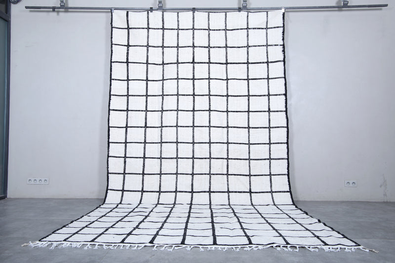 Moroccan Grid Pattern Rug - 7.8 X 13.5 Feet | Contemporary Design