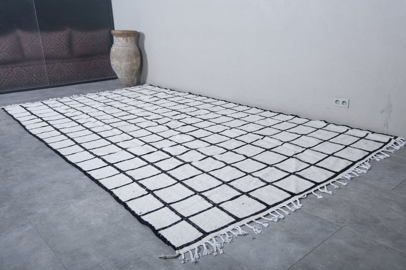 Moroccan Grid Pattern Rug - 7.8 X 13.5 Feet | Contemporary Design