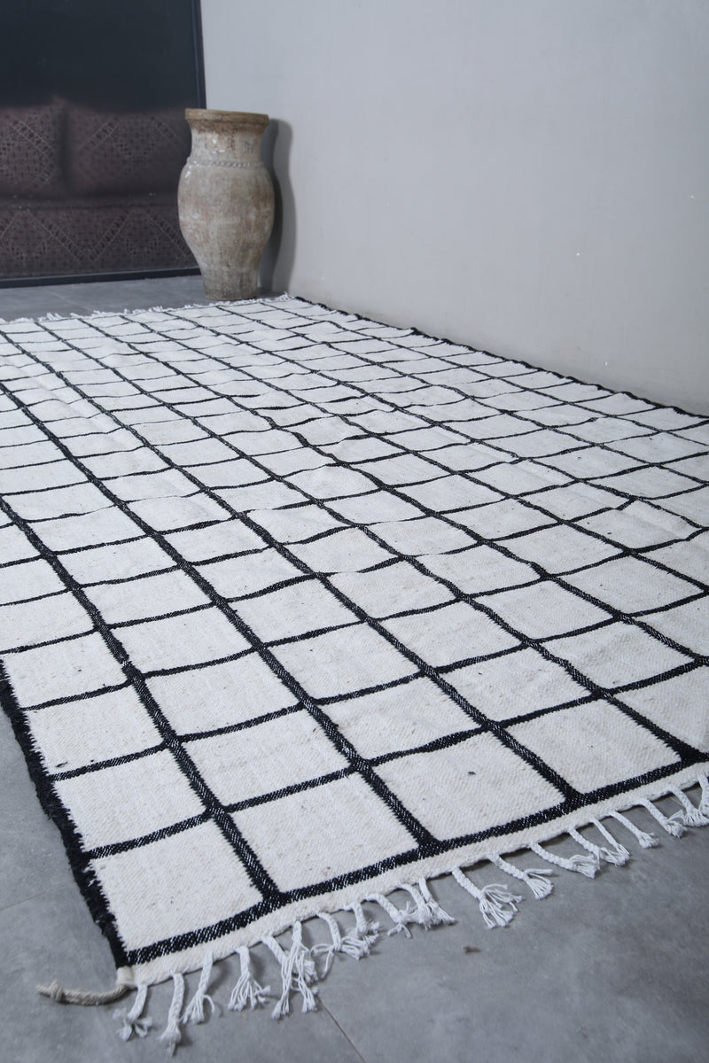 Moroccan Grid Pattern Rug - 7.8 X 13.5 Feet | Contemporary Design