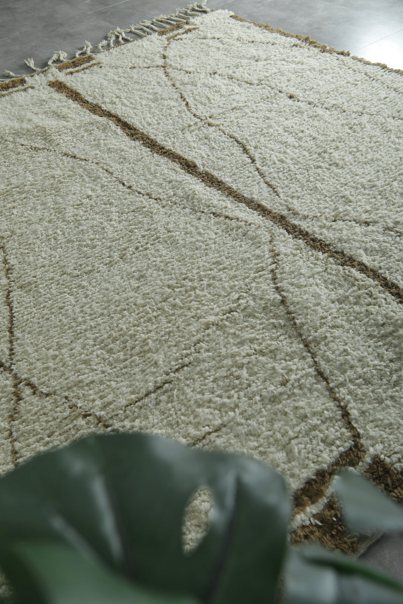 Custom Moroccan beni ourain rug – Handwoven wool area rug in cream and camel