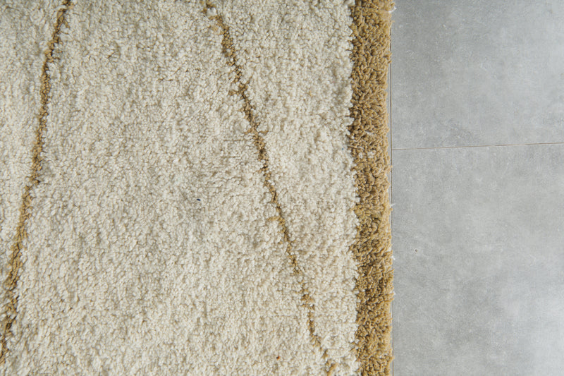 Handmade Moroccan wool rug - 9.1 FT X 9.5 FT