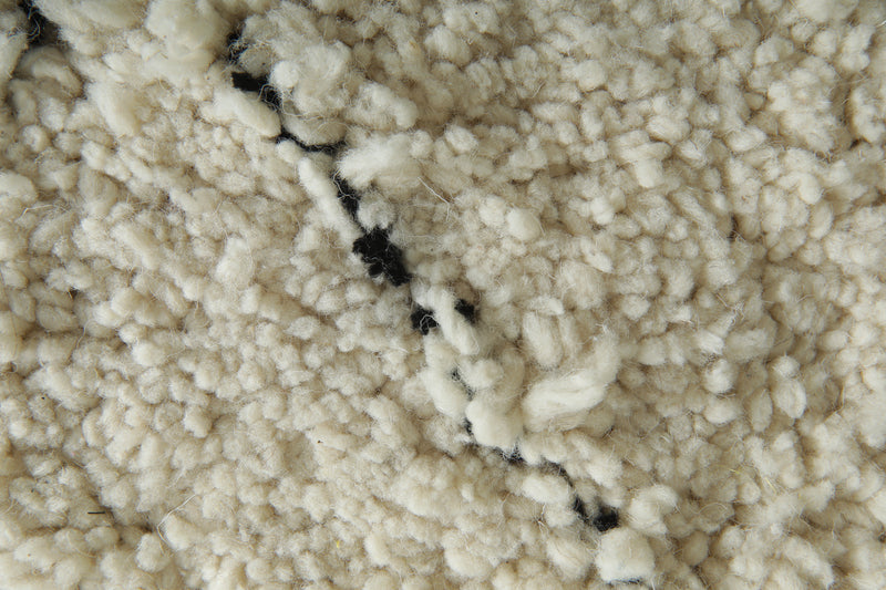 White Moroccan beni ourain rug with black diamond stripes - 7.4 FT X 10.5 FT