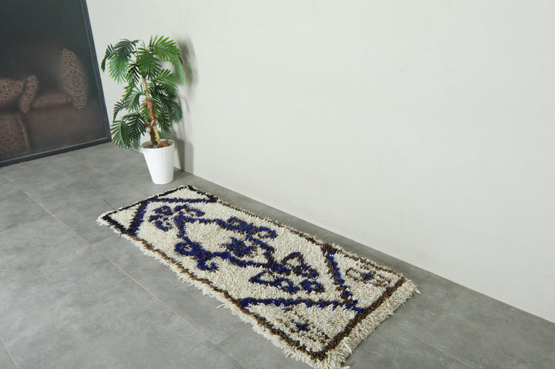 Handwoven boucherouite rug - 2.2 ft x 6.2 ft - Berber carpet