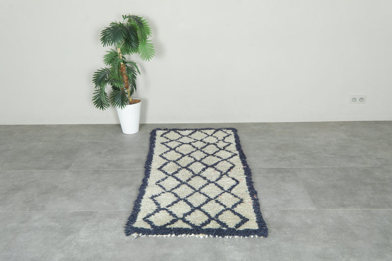 White & blue Moroccan azilal rug - 2.5 ft x 5.7 ft